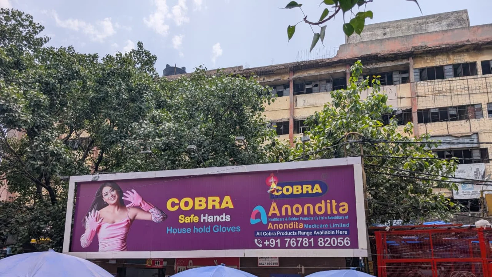 Digital OOH at Ajmeri Gate, Delhi — 20x10 ft digital outdoor advertising