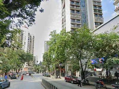 Bus Queue Shelter at Borivali West, Mumbai — outdoor advertising