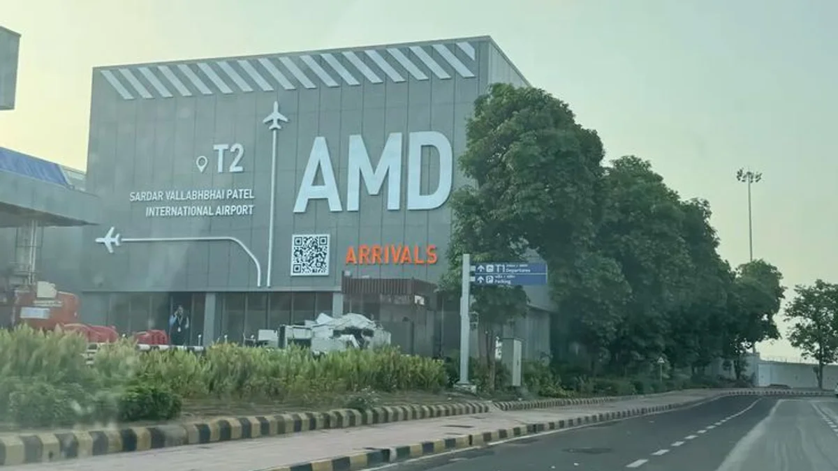 Airport Advertising at Ahmedabad Airport, Ahmedabad — airport advertising
