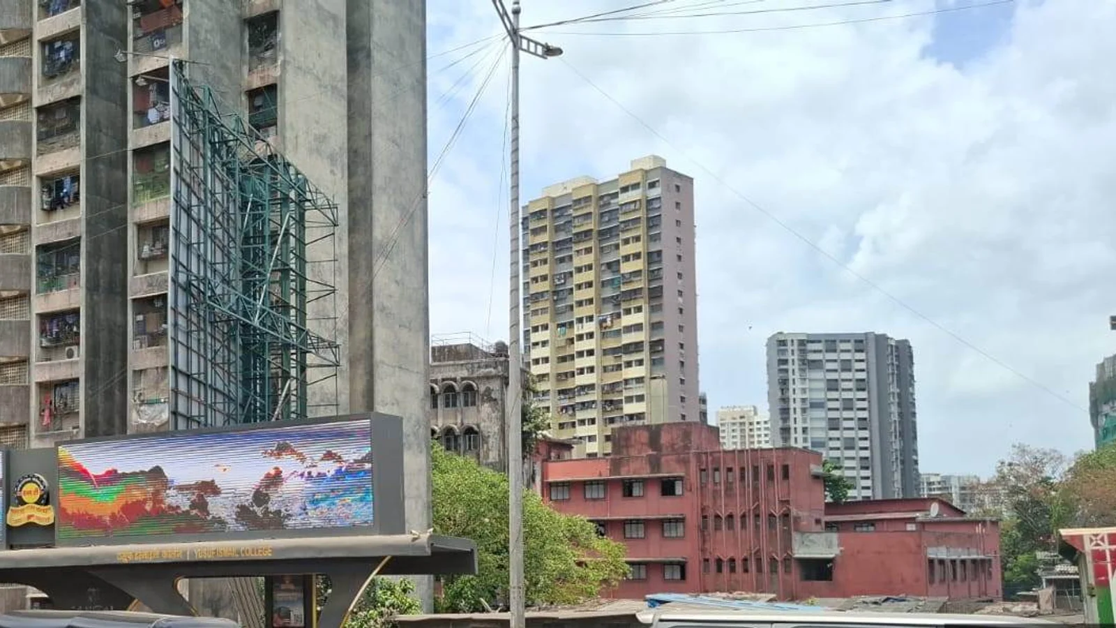 Bus Queue Shelter at Juhu, Mumbai — back-lit outdoor advertising