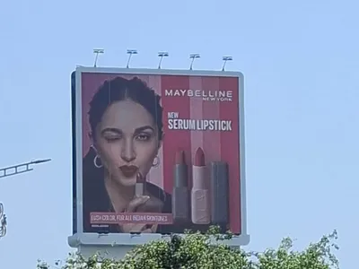 Bus Queue Shelter at Bus Shelter - Andheri West Mumbai, 48519, Mumbai — outdoor advertising