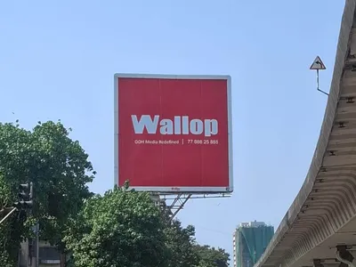 Bus Queue Shelter at Bus Shelter - Bandra West Mumbai, 102462, Mumbai — outdoor advertising