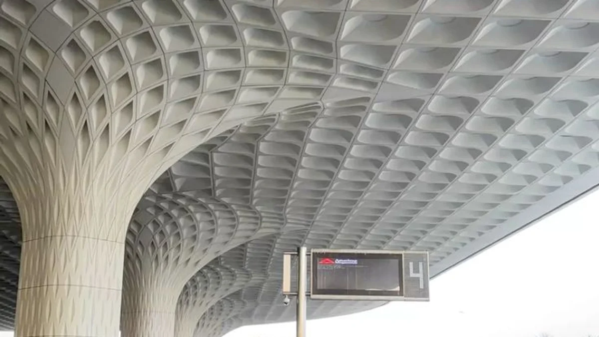 Airport Advertising at Mumbai Airport, Mumbai — airport advertising
