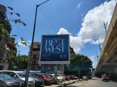 Bus Queue Shelter at Bus Shelter - Andheri West Mumbai, 48818, Mumbai — outdoor advertising