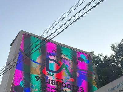 Bus Queue Shelter at Bus Shelter - Juhu Mumbai, 101785, Mumbai — outdoor advertising