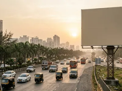 Bus Queue Shelter at Bus Shelter - Juhu Mumbai, 48469, Mumbai — outdoor advertising