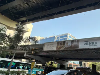 Hoarding at Worli Mumbai, 105980, Mumbai — outdoor advertising