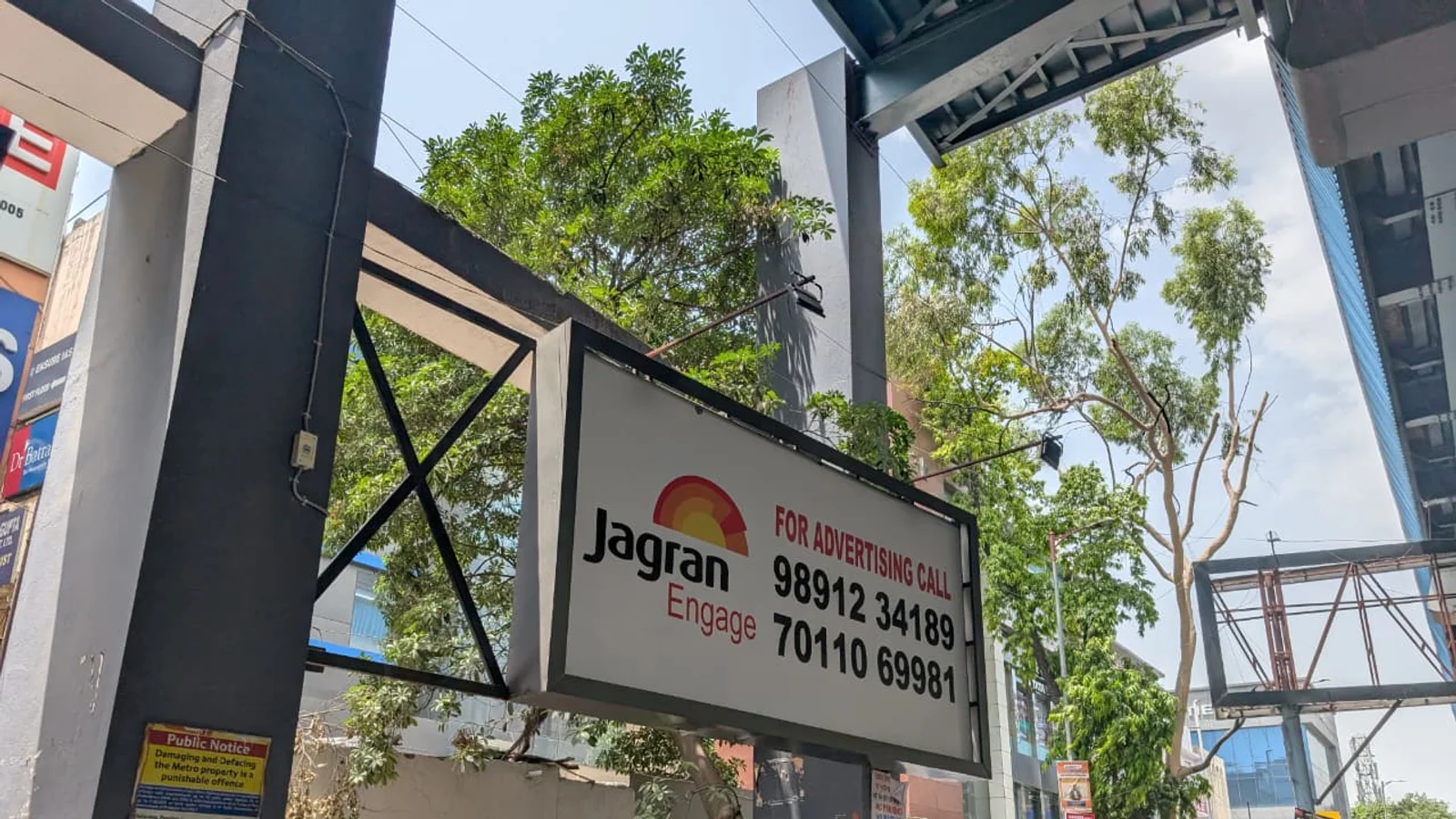 Digital OOH at Kalkaji, Delhi — 8x4 ft digital outdoor advertising