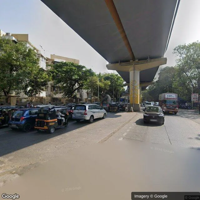 Bus Queue Shelter — Juhu, Mumbai — CupShup