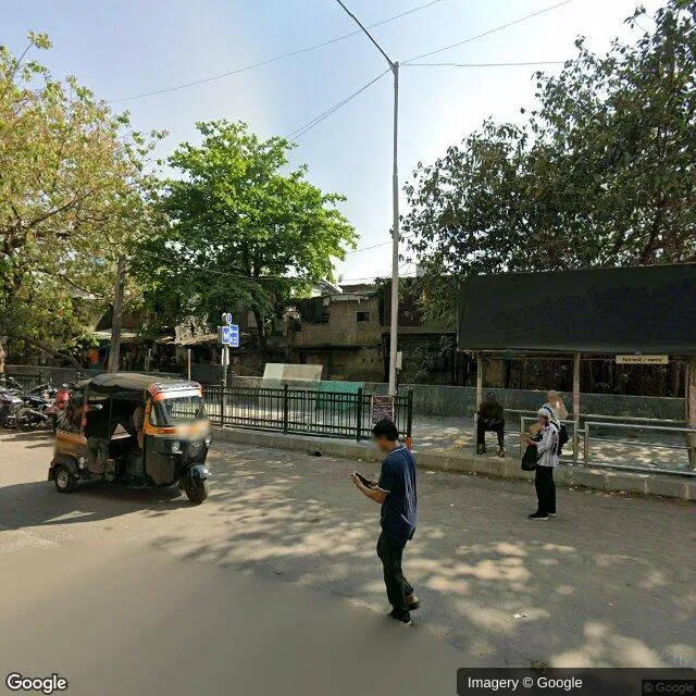 Bus Queue Shelter — Juhu, Mumbai — CupShup