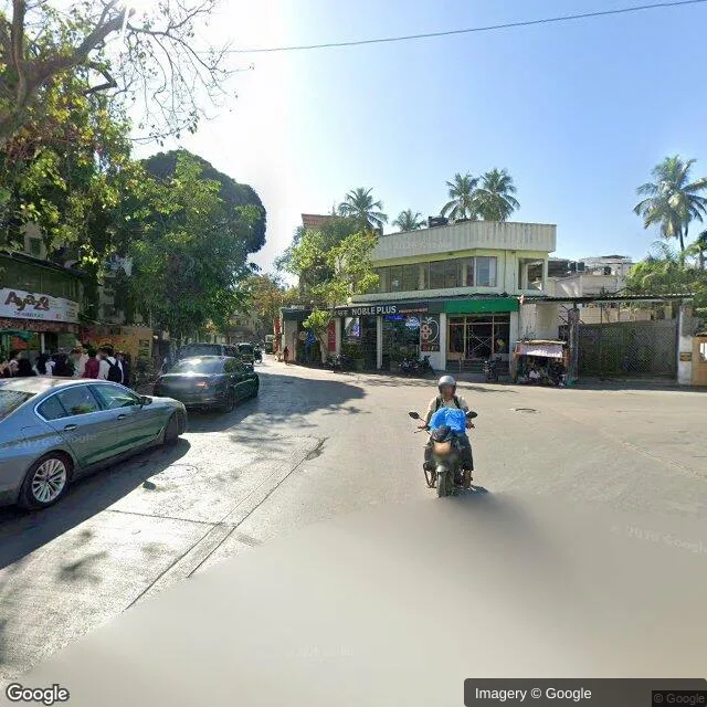 Bus Shelter - Juhu Mumbai, 98038