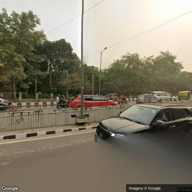 Bus Queue Shelter — Greater Kailash, Delhi — CupShup