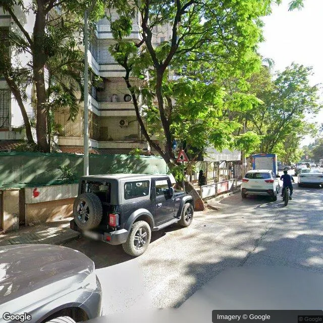 Bus Queue Shelter — Vile Parle West, Mumbai — CupShup