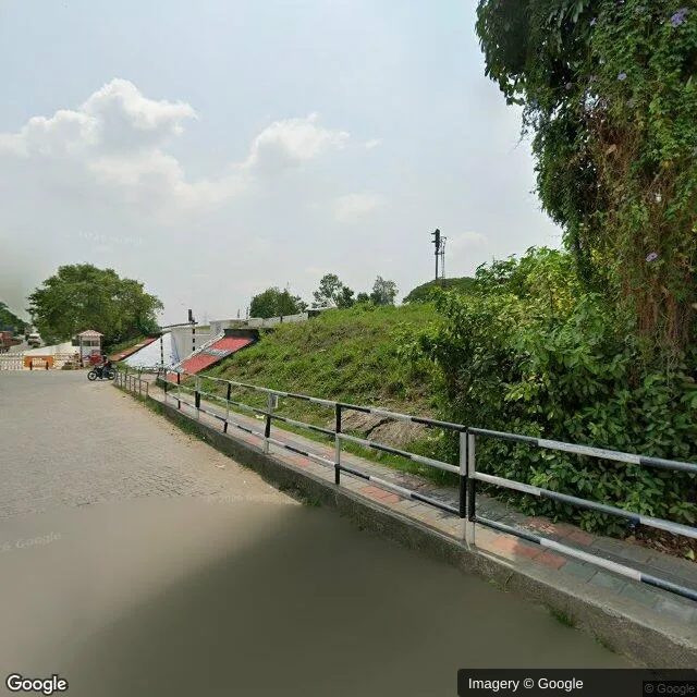 Bus Queue Shelter — Thoppumpady, Kochi — CupShup