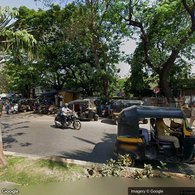 Bus Queue Shelter — Juhu, Mumbai — CupShup