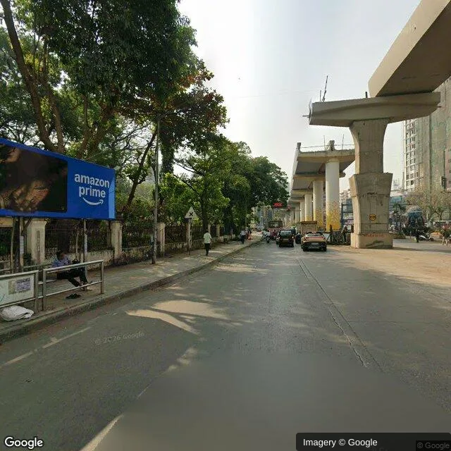 Bus Shelter - Bandra West Mumbai, 102378