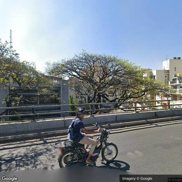Bus Queue Shelter — Chamrajpet, Bangalore — CupShup