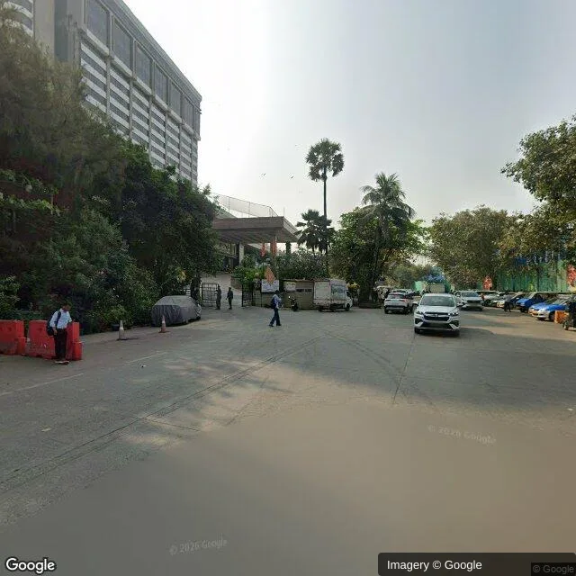 Bus Shelter - Bandra West Mumbai, 102389