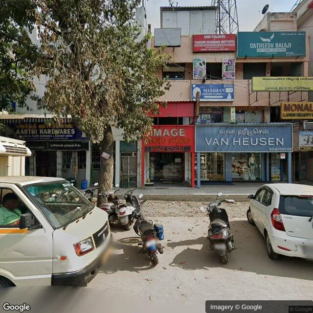 Bus Queue Shelter at Bus Shelter - Chennai, 25347, Chennai — outdoor advertising