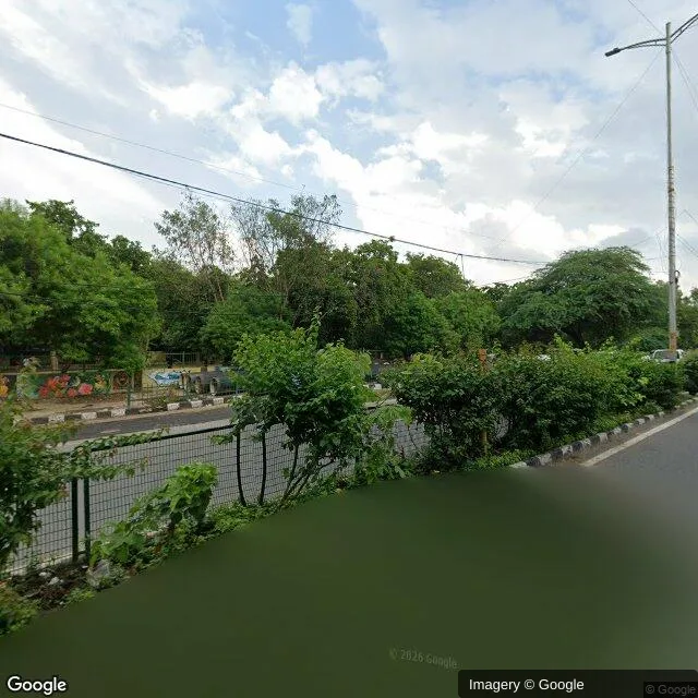 Bus Queue Shelter at Bus Shelter - New Delhi, 100647, Delhi — outdoor advertising