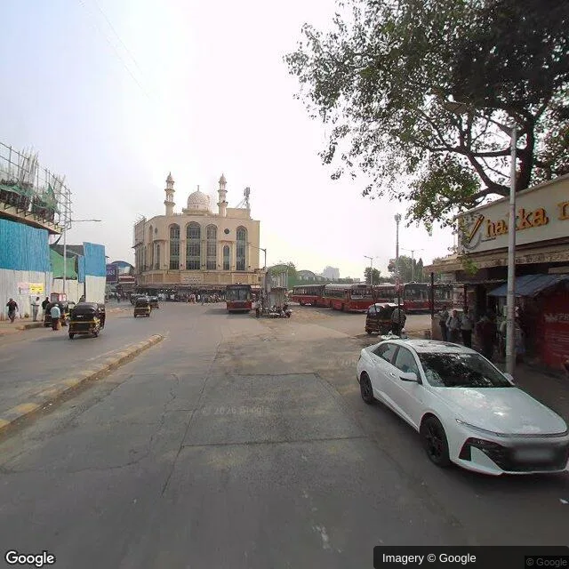 Bus Shelter - Bandra West Mumbai, 103439
