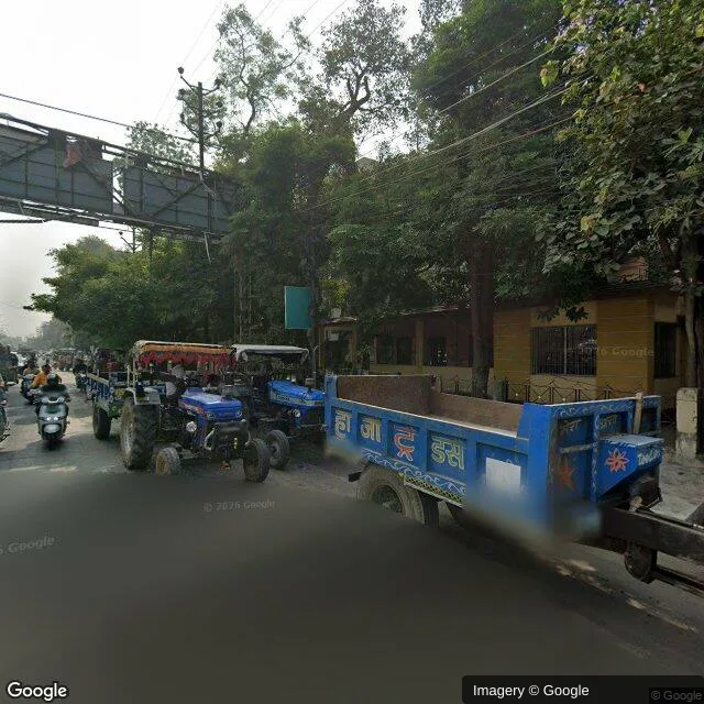 Bus Shelter - Navlakha, Indore, 43735