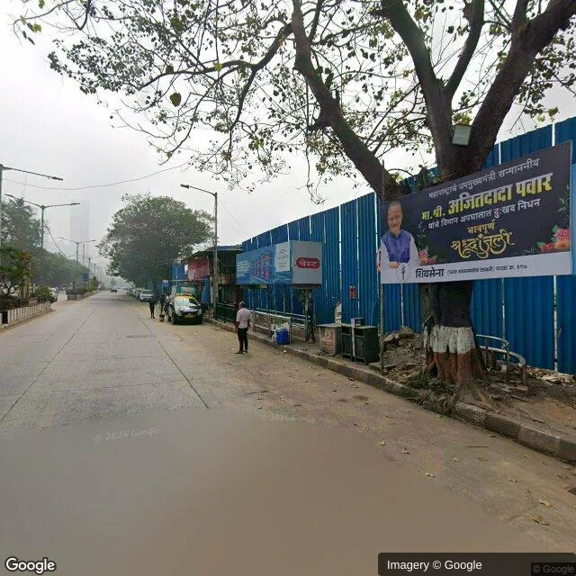 Bus Shelter - Worli Mumbai, 101896