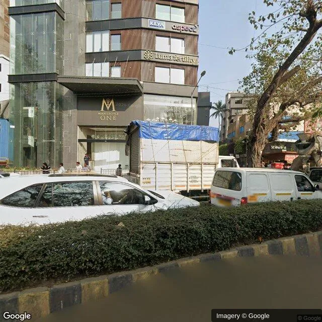 Bus Shelter - Bandra West Mumbai, 102376